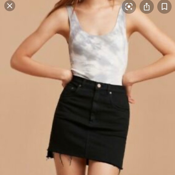 Black ARITZIA JEAN SKIRT - Picture 1 of 4